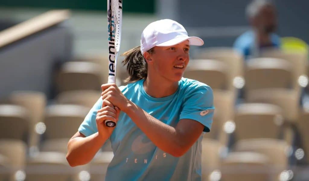Iga Swiatek Racquet - What Does She Use?
